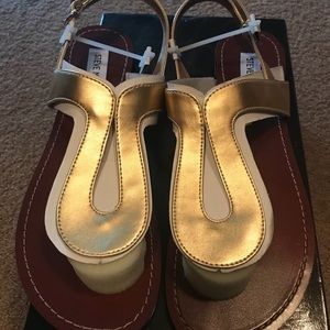 New Steve Madden gold sandals 9